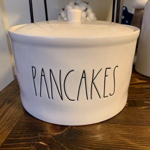 Rae Dunn Pancake container